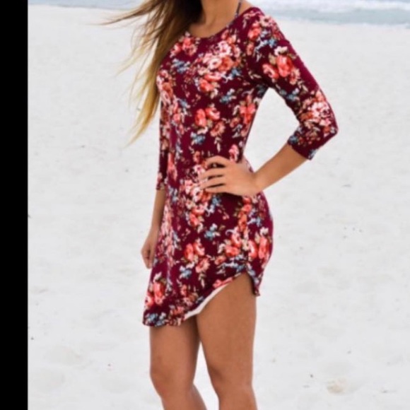 Size medium dress - Picture 1 of 2